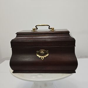 Virginia Galleries Henkel Harris Hardwood Tea Caddy With Key Trinket Jewelry Box